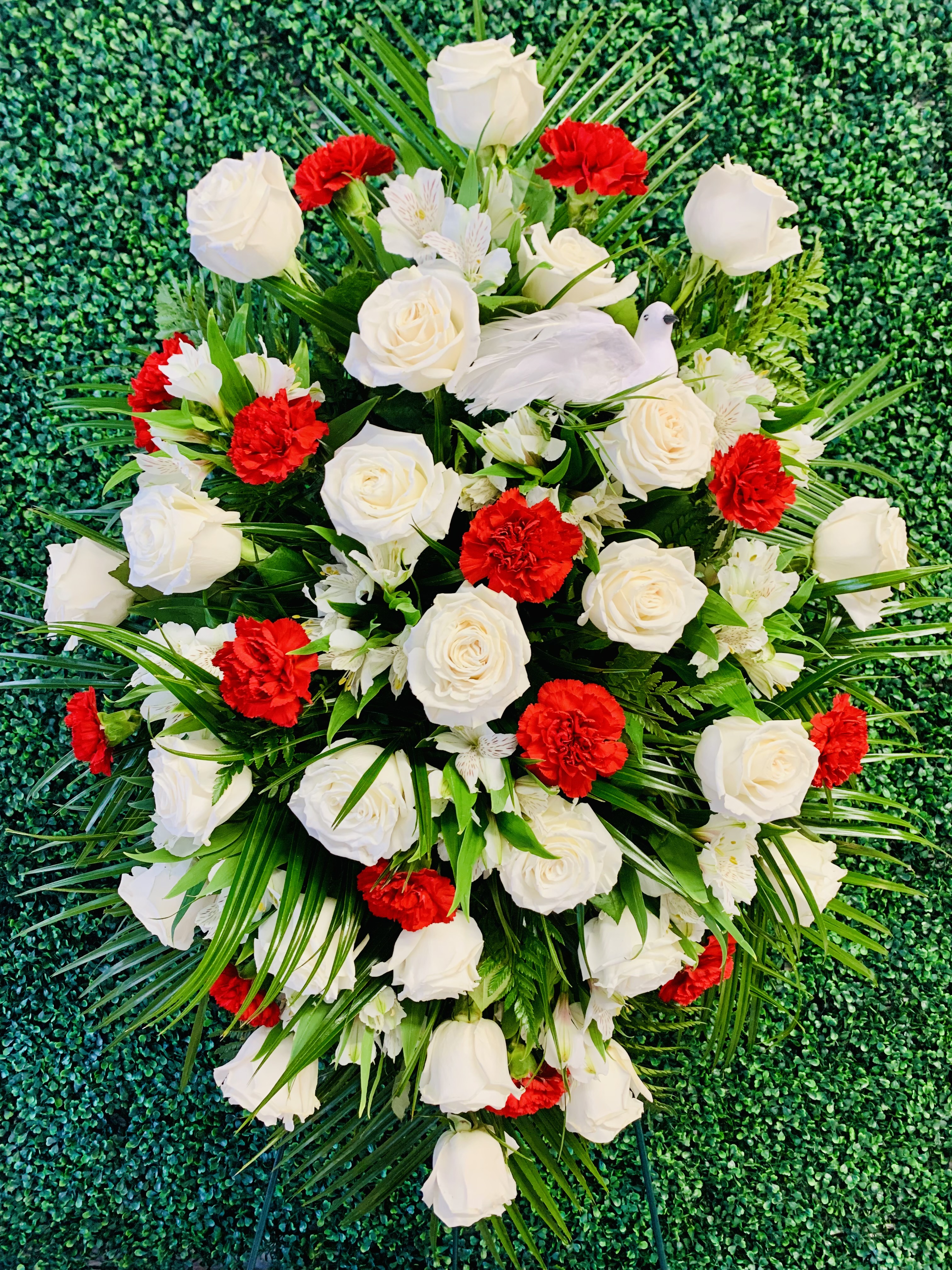 2 Dozen Roses Standing Spray