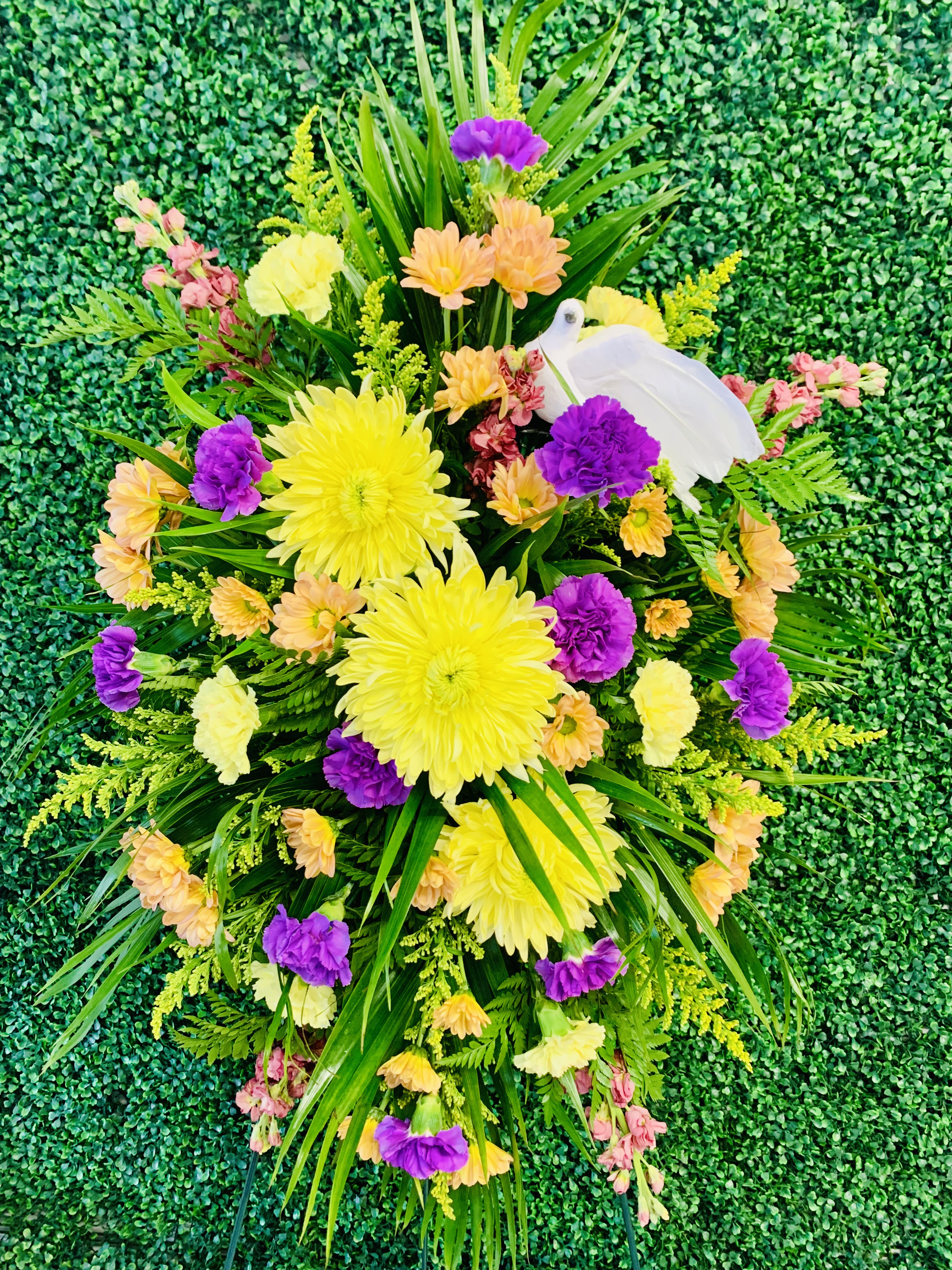 Mum, Carnation and Daisy Spray