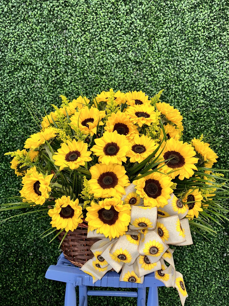 4 Dozen Sunflowers — Alabaster Florist