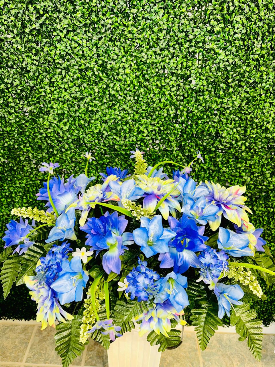 Artificial saddle — Alabaster Florist
