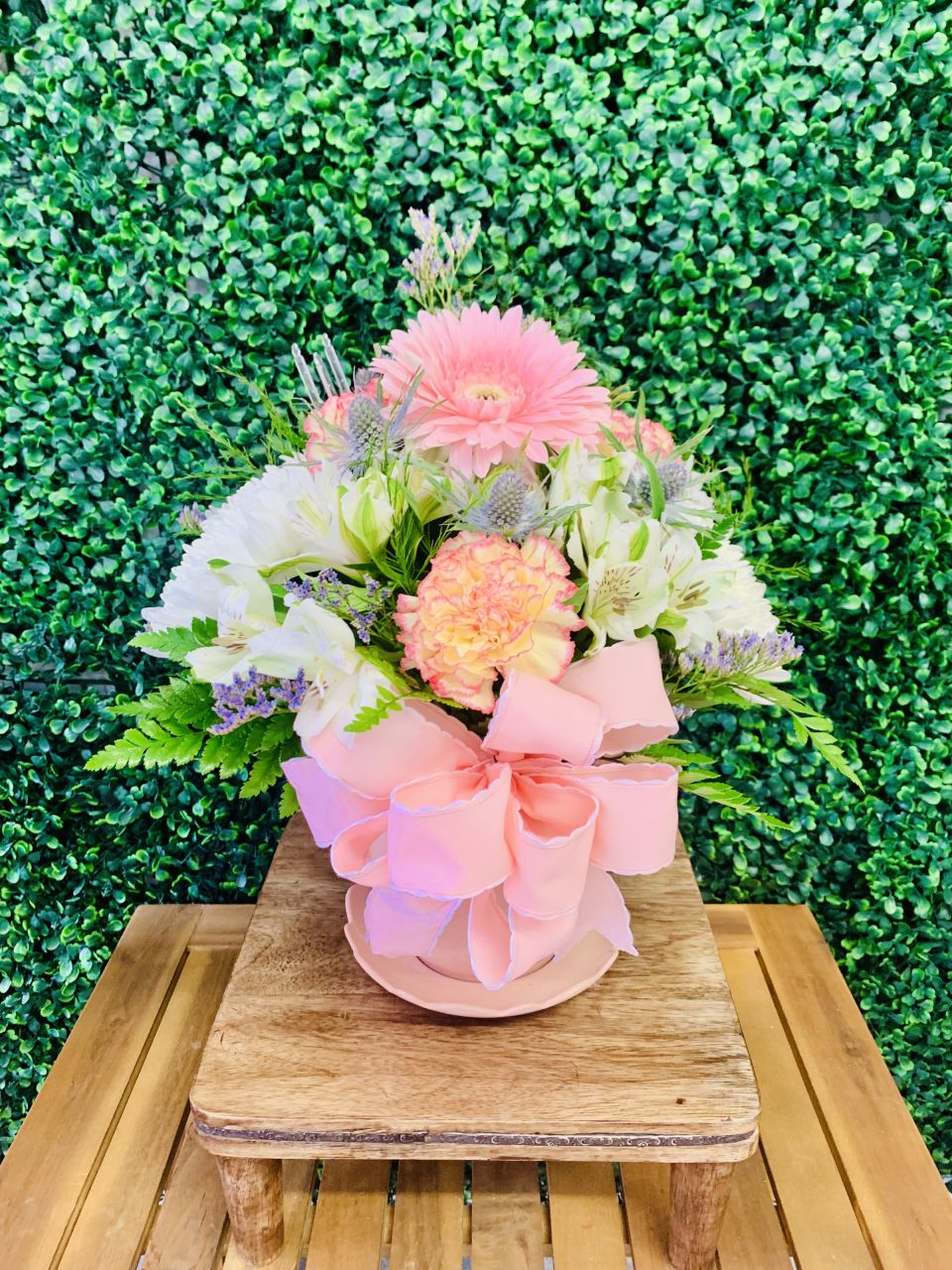 Scalloped Flower Pot — Alabaster Florist
